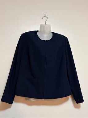 JM COLLECTION NAVY BLUE BLAZER SIZE 12